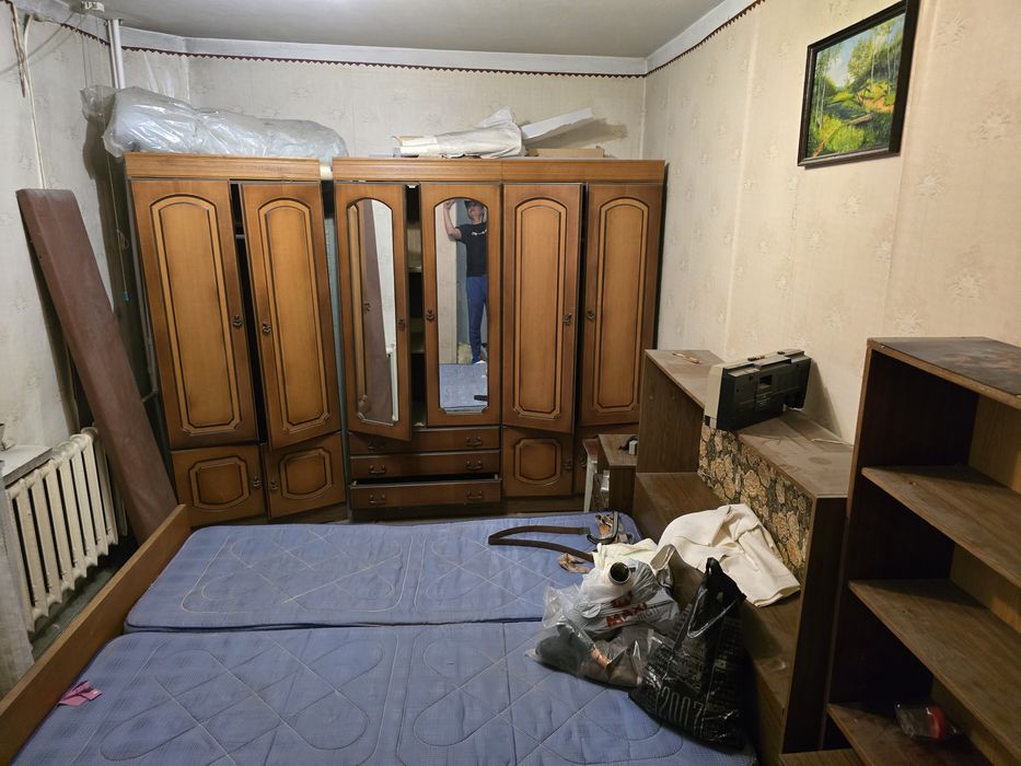 Продам спальный гарнитур