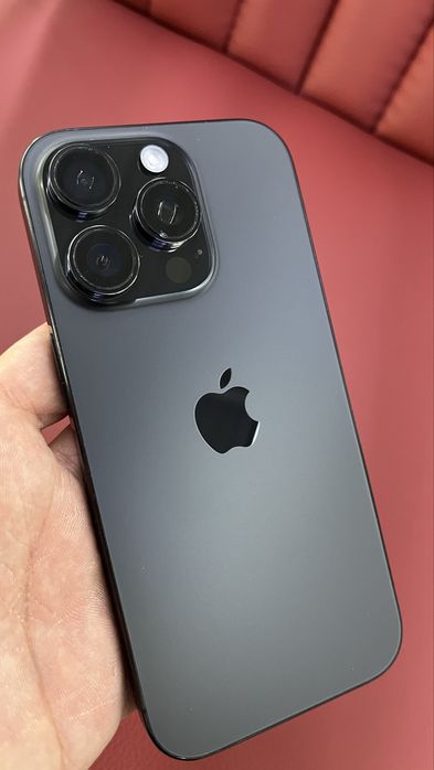 Продам iphone 16 pro
