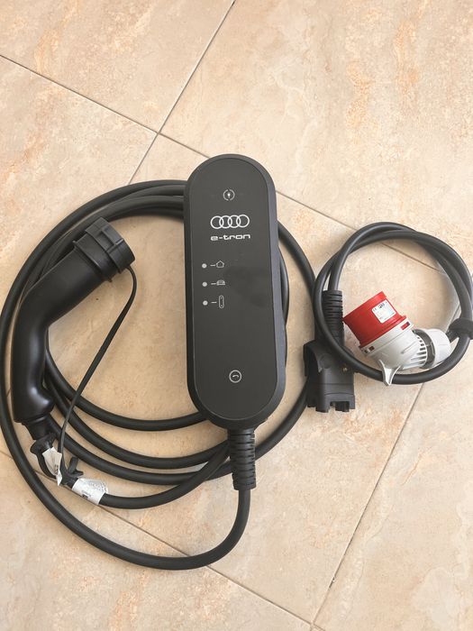 Audi Etron Aptiv зарядно 11kW за електромобил почти ново