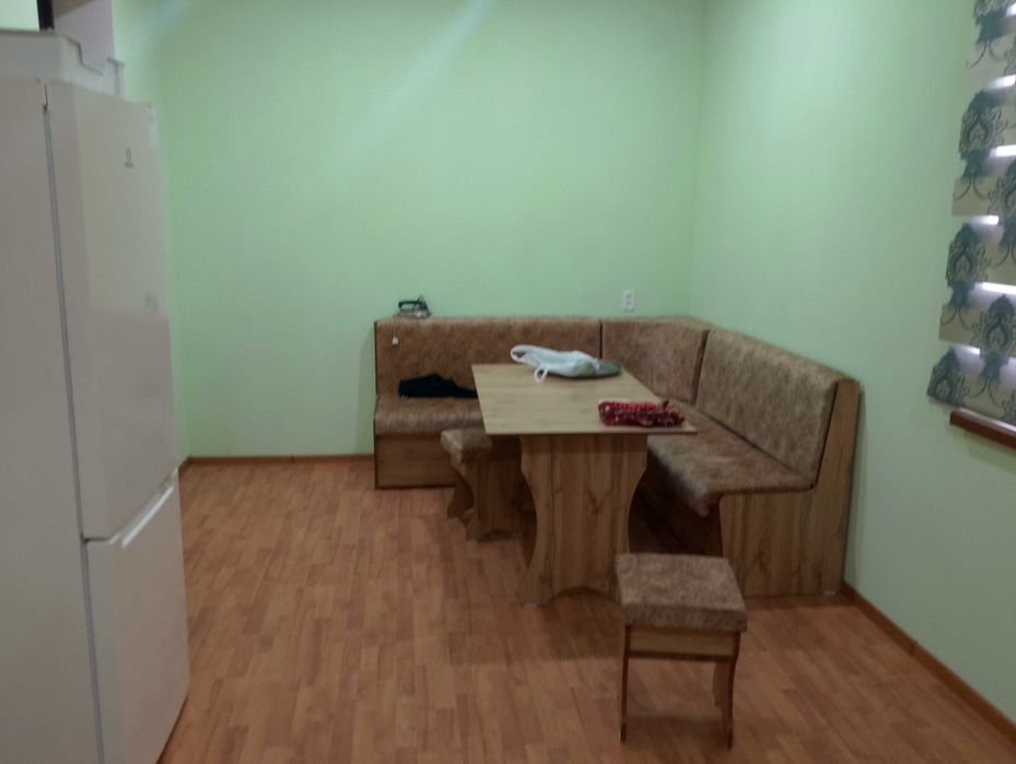 8 sotixli hovli sotiladi