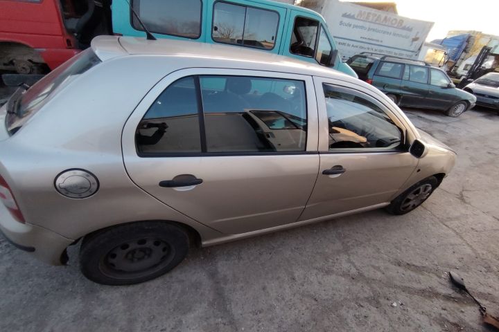 Bara spate Skoda Fabia 2005 1.4 MT (75 hp)