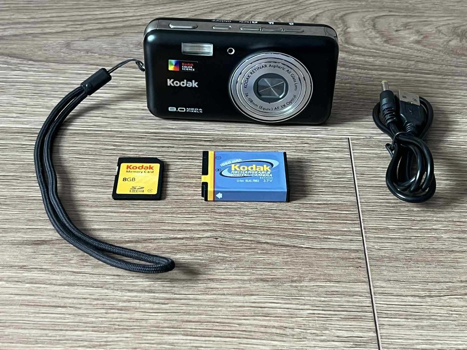 Kodak Easyshare V803 aparat foto digital camera card8gb si incarcator