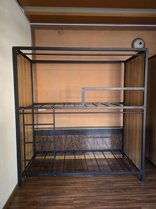 Металлические Двухъярусная кровать для гостиной. Hostel uchun krovat