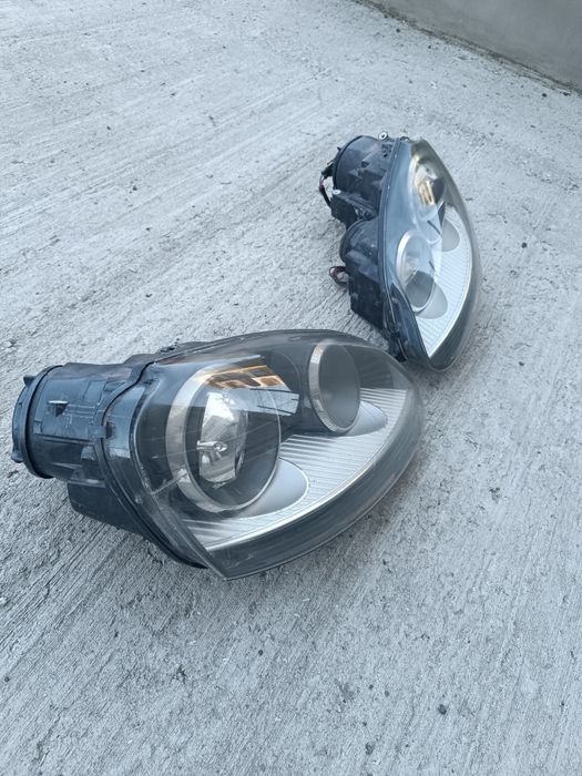 • ОРИГИНАЛНИ GTI / R32 фарове за голф 5, джета, кади, голф плюс, пасат