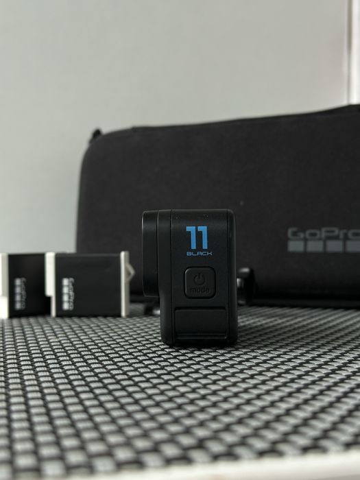 Gopro hero 11 black, 2 baterii enduro, card 32GB