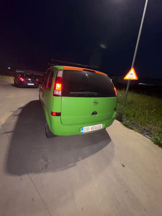 Vând Opel Meriva