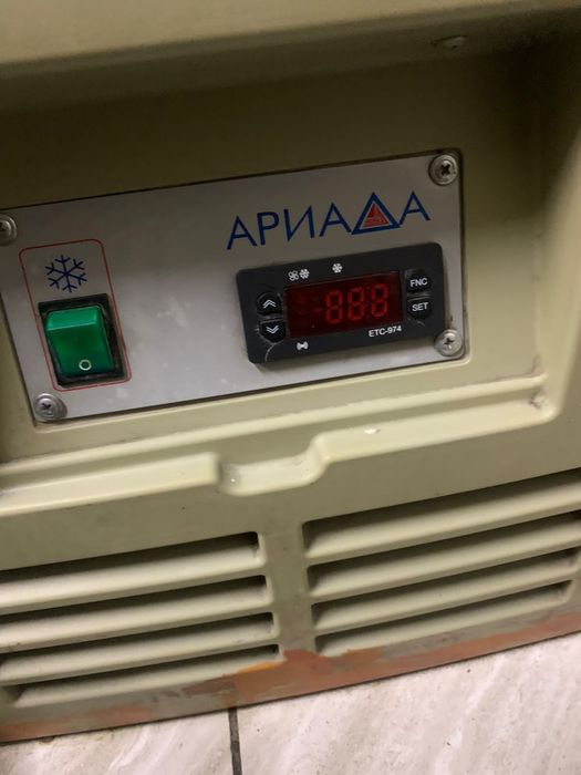 Продам морозильную камеру