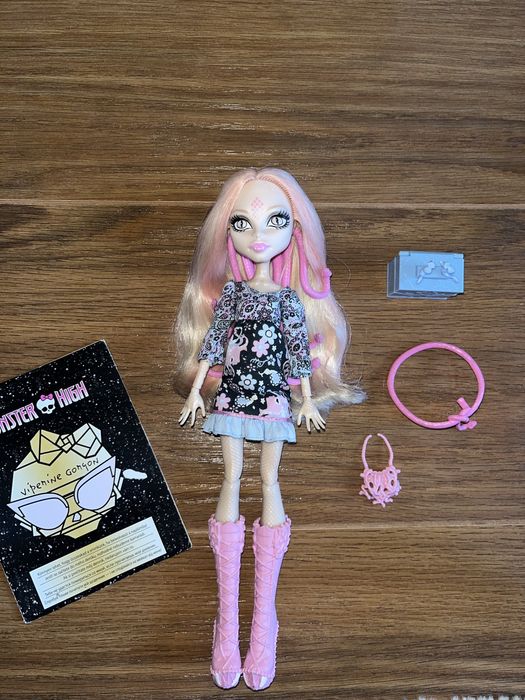 Монстер хай monster high кукла Вайперин Горгон «Страх, камера, мотор!»