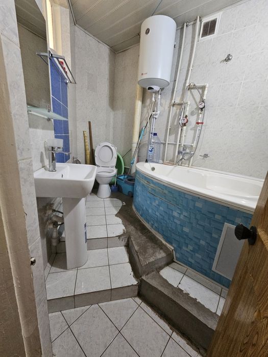 Срочно аренда 2 комнатная квартира в городе Чирчике