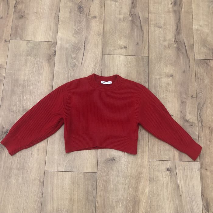 Zara червен пуловер