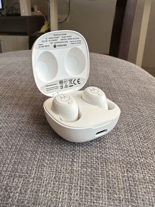 Безжични слушалки Motorola Motobuds SH067 бели