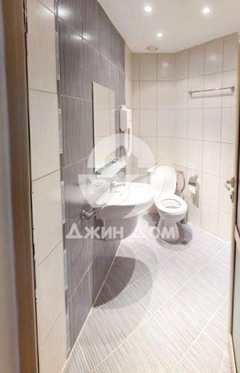 Просторен обзаведен тристаен апартамент в к-с „Авалон“, Слънчев бряг