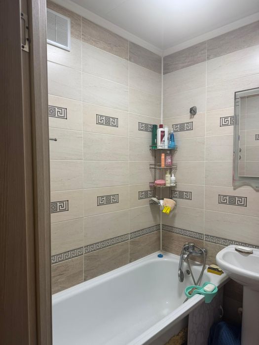 Продам 3 комн квартиру район Армана
