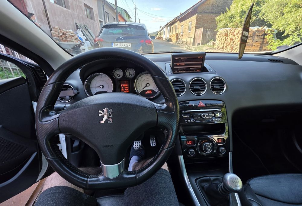 PEUGEOT 308 2010 — imagine 3