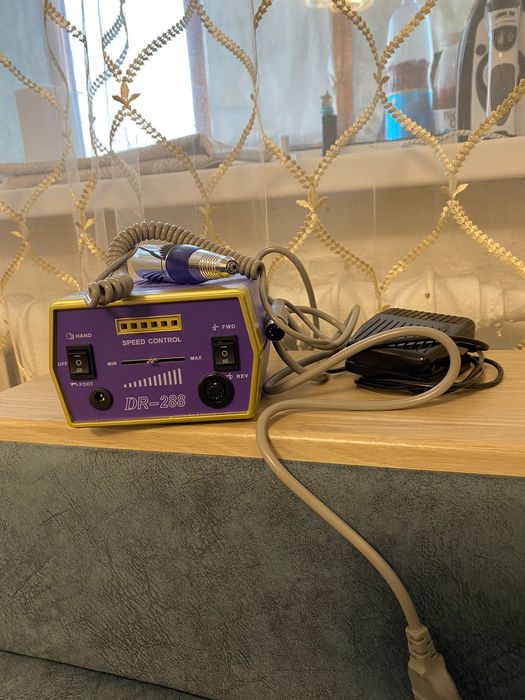 Продам маникюрный набор срочно