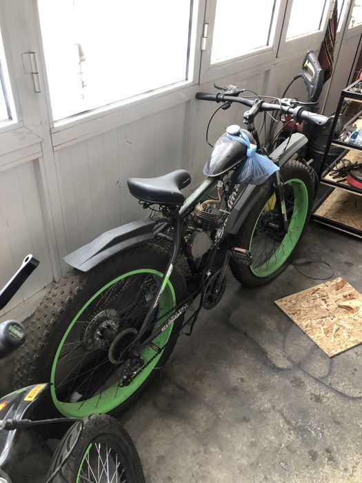 Вело матор зеленый