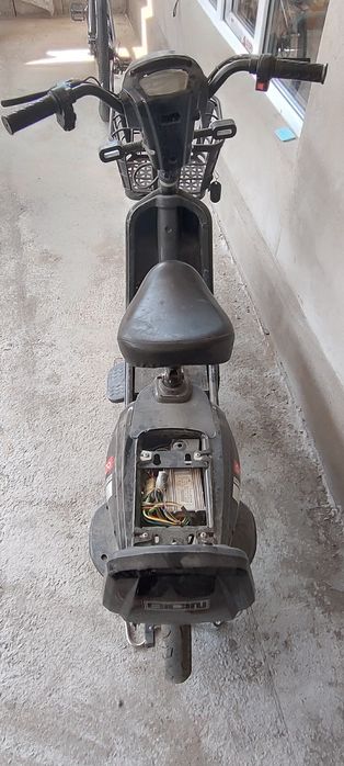 Продам скутер sk8