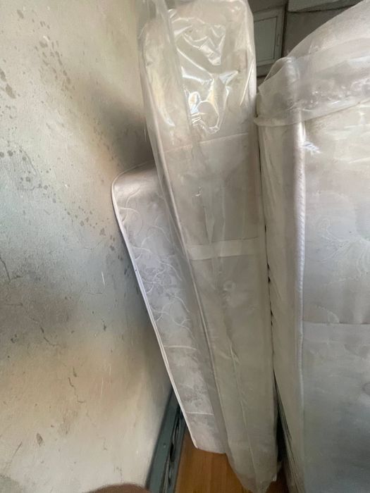 Matras sotiladi
