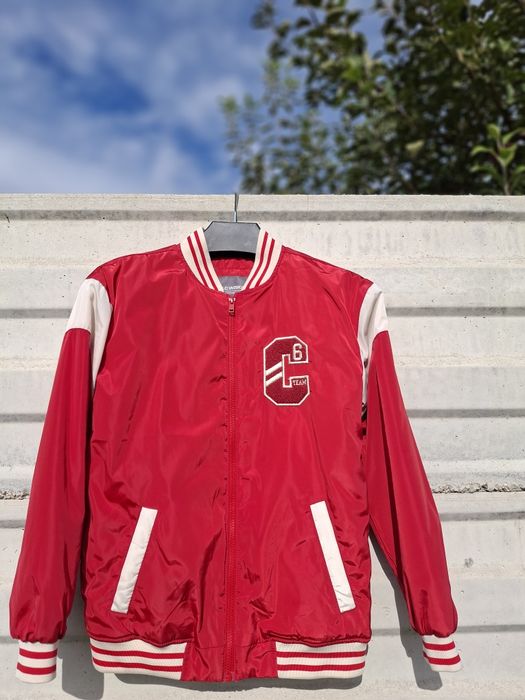 Geacă pt băieți mărimea 11-12 ani