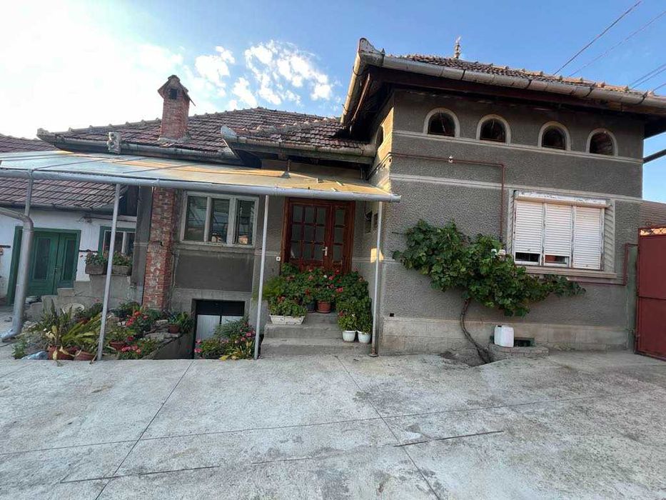 Casă de vânzare Sebeșel, jud. Alba – 8 km de Sebeș, traseu Transalpina