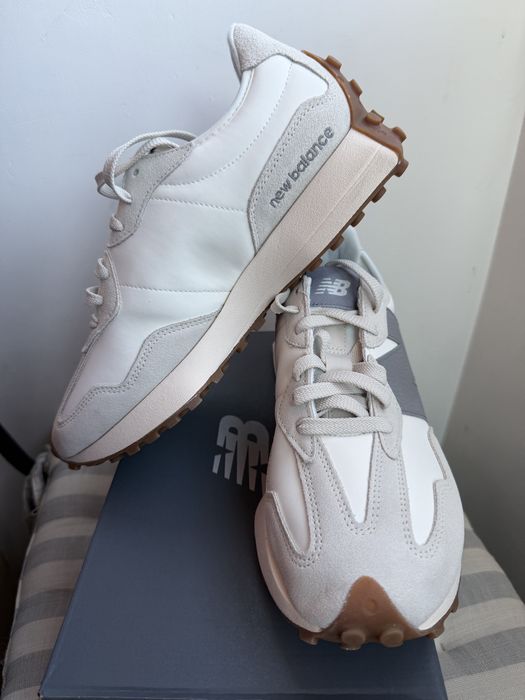 New Balance 327 alb cu logo N gri piele 100% marimea 43 noi originali