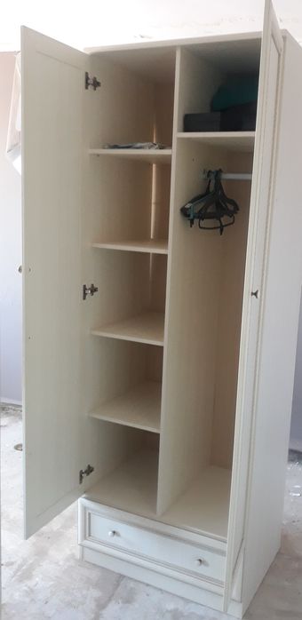 Шкаф в хорошем сост