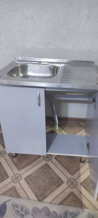 Продается кухонная тумба с раковиной