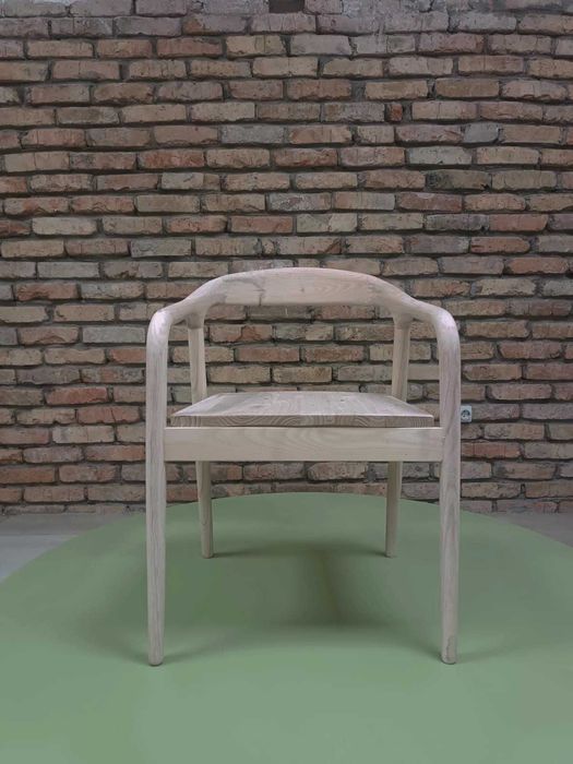 Стул деревянный бежевый