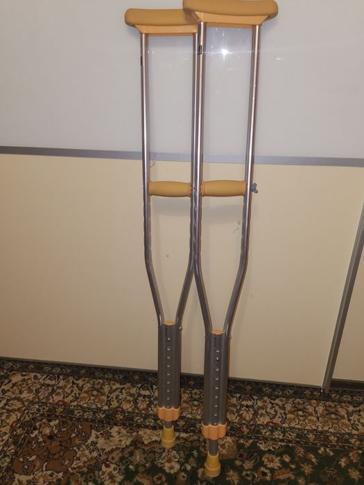 Продам костыли взрослые