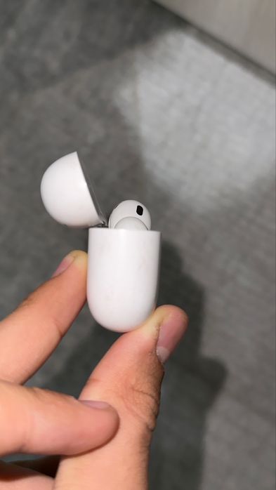 Продам срочно(фастом) Айрподсы 2про