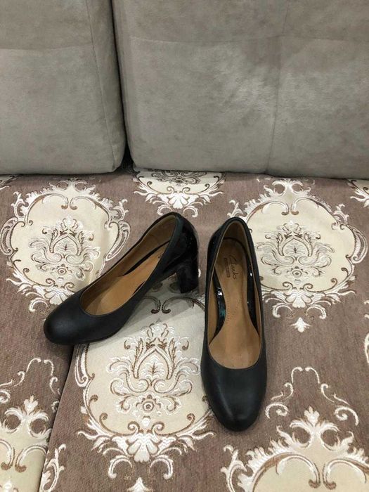 Продам туфли женские