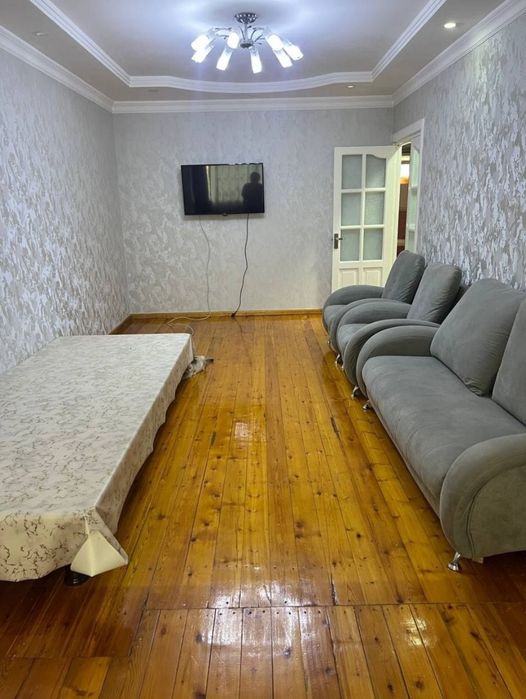 Продается 3х комнатная на м-ве Карасу-2 (Ориентир Академия Милиции)