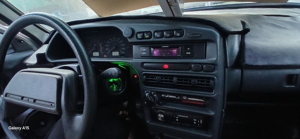 Vaz-2114 sotiladi
