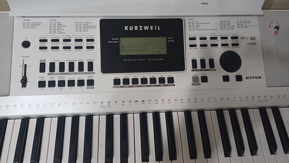 Синтезатор KURZWEIL