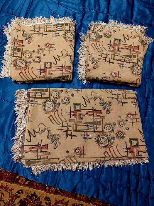 Продам дивандек на мягкий  уголок, одеяла.