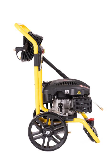 Aparat spalat presiune 220 bar 9l/min motor benzina (nu karcher)