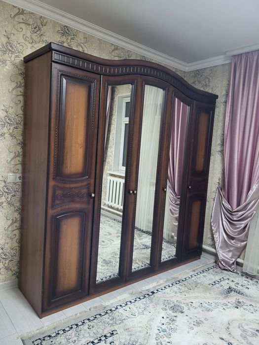 Комплект спальный гарнитур сатылады.