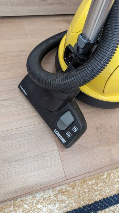 Aspirator profesional Karcher VC 6100