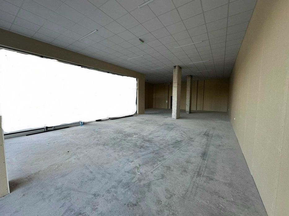 Дава се под наем Магазин в Пловдив, Христо Смирненски - 290 кв.м за 2610 € - Снимка #2