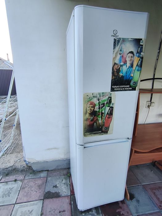 Продам холодильник