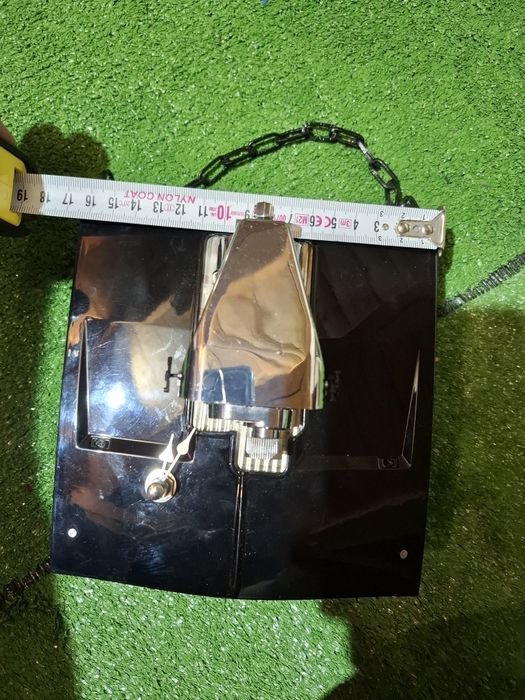 Часовник въздуховод капак на автомобил!