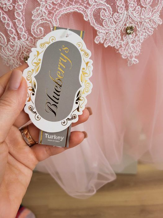 Платье нарядное, праздничное для девочки