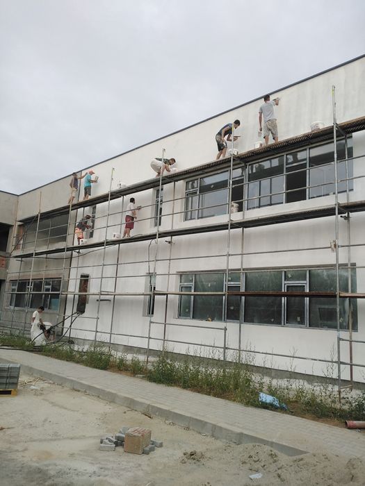 Firma de construcții Echipa de meseriași  Lucrări de Calitate