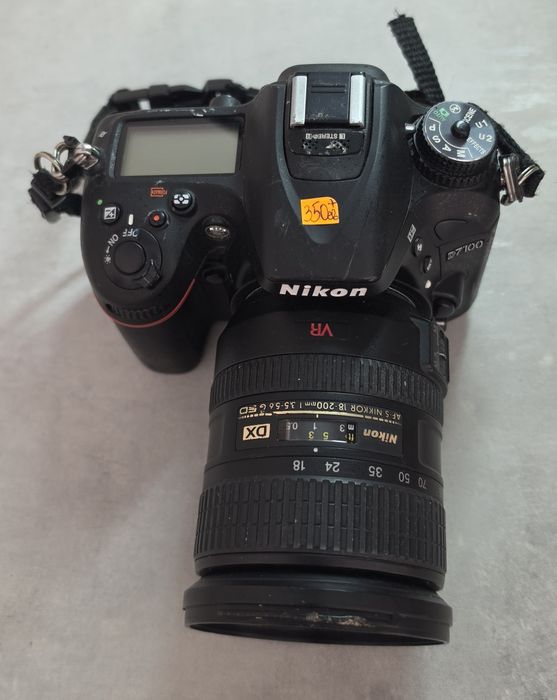 Фотоапарат Nikon D7100