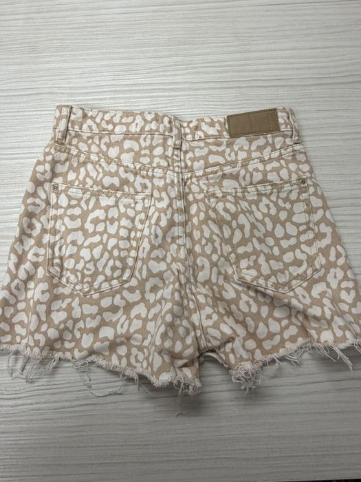 Pantaloni scurti Zara marimea 34/XS