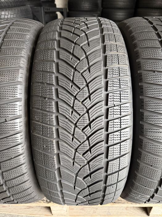 4 anvelope iarna 255/50/20 , Dunlop , DOT 2021 !