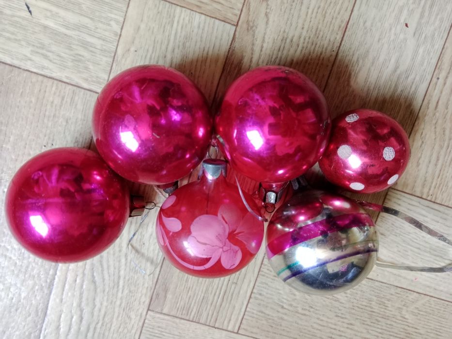 Продам стеклянные игрушки