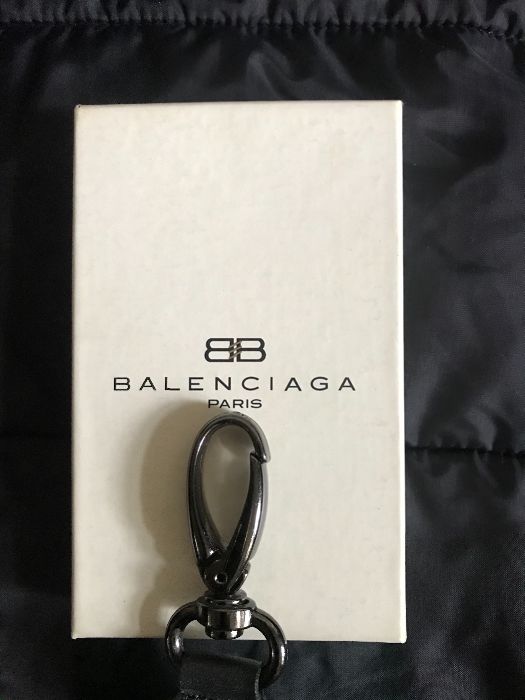 Balensiaga, CK, Petek и други..