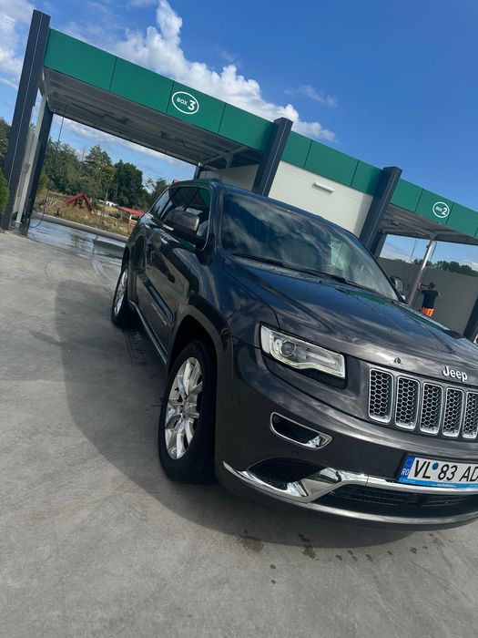 Jeep grand cherokee summit  0758581775