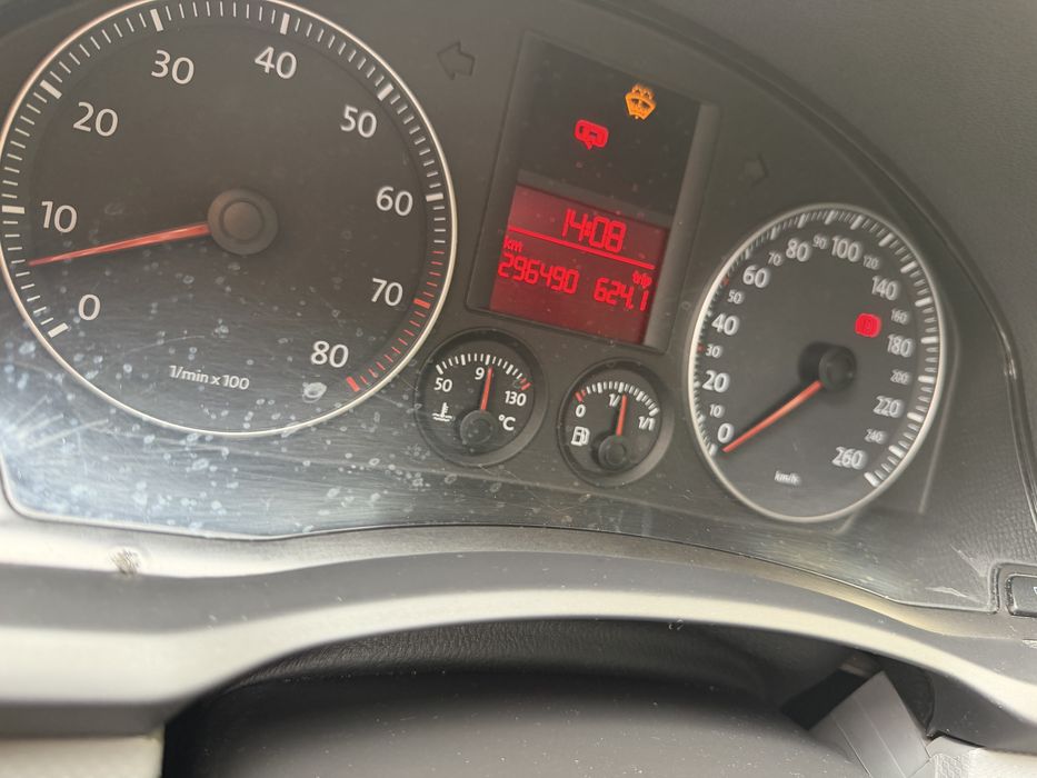 Golf 5   Anul 2004 ! Gri